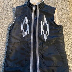 Women’s M Vest